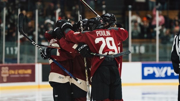 Marie-Philip Poulin conduit son équipe vers une première victoire à domicile