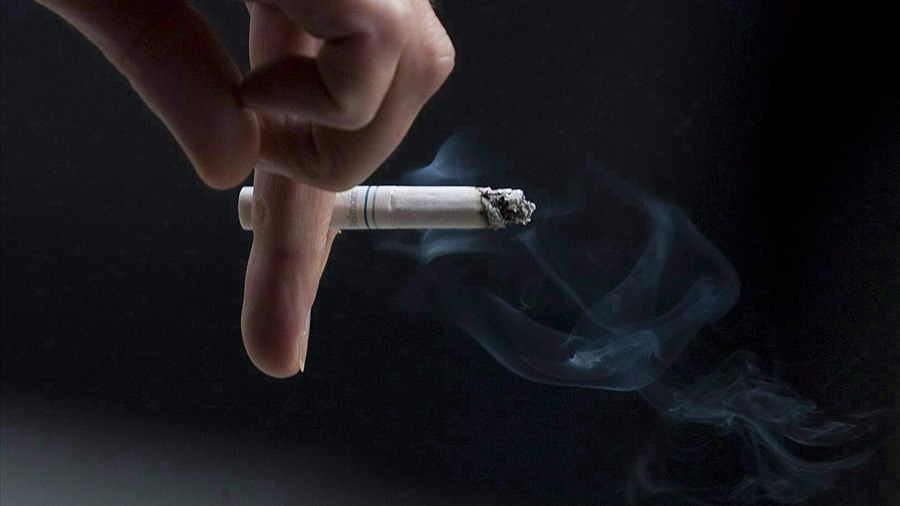 Les géants du tabac paieraient 32,5 milliards $ aux provinces et aux fumeurs malades