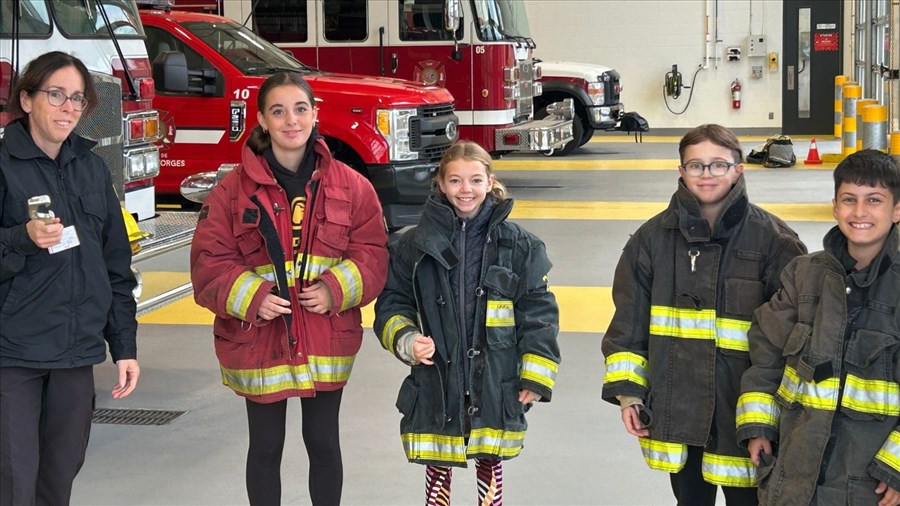 Le Service de la sécurité incendie accueille huit jeunes «Pompiers d’un jour»  