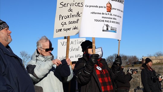 Lancement de la campagne « Touche pas à nos droits ! »