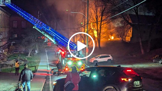 Un important incendie ravage une maison à Saint-Georges