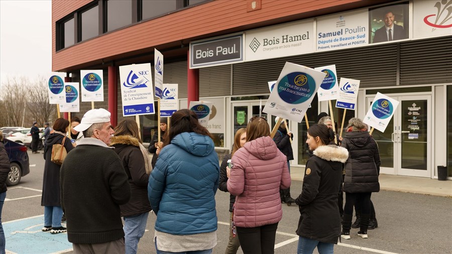 Les enseignants de la Beauce réclament le maintien des services de francisation