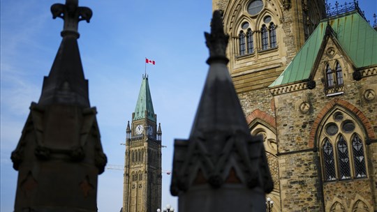 Le déficit fédéral atteint 13 milliards $ pour le premier semestre