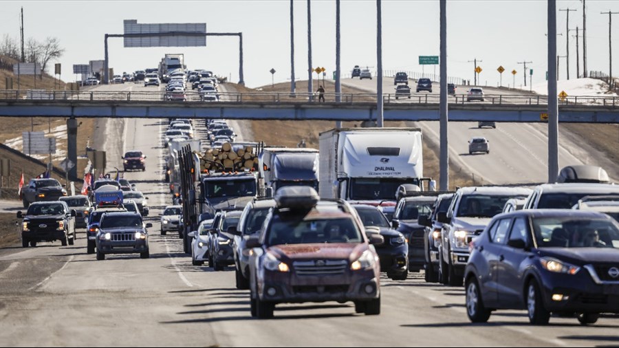 Nouvelle cible: Ottawa compte réduire les GES de moitié d'ici 2035