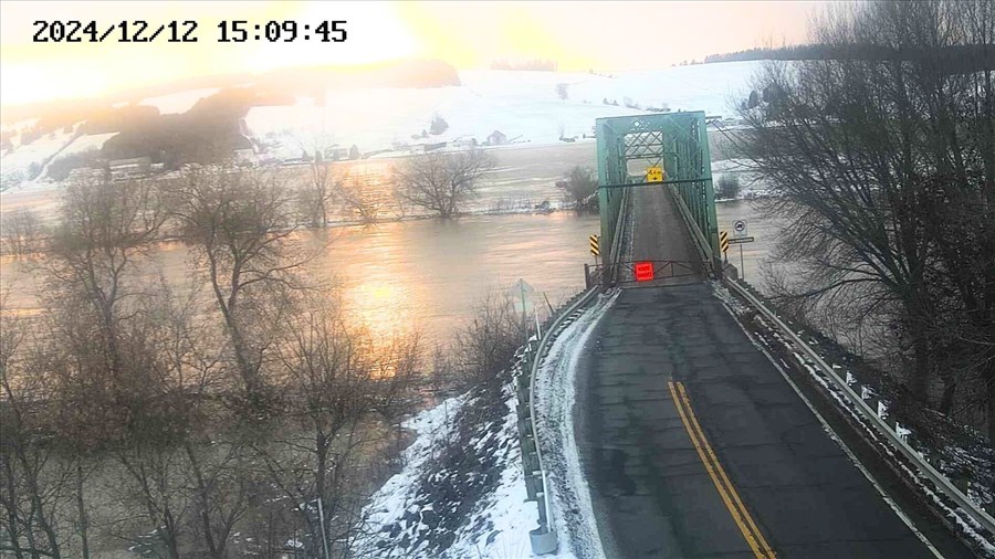 Rivière Chaudière: le pont fermé à Saint-Joseph-de-Beauce