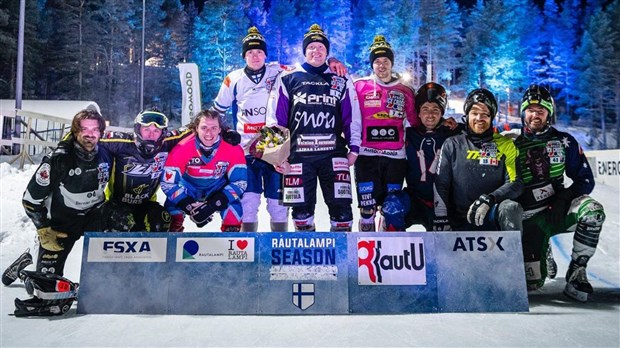 Patinage de descente extrême: l'argent en équipe pour Maxime Nadeau