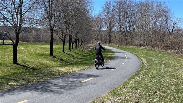 Québec lance le Mois du vélo avec un défi provincial