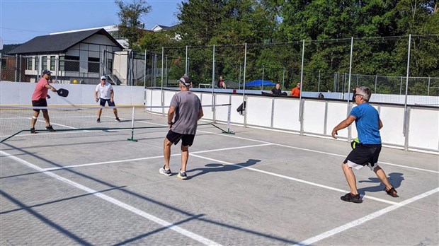 Un tournoi de pickleball organisé par le CPS Les Passerelles