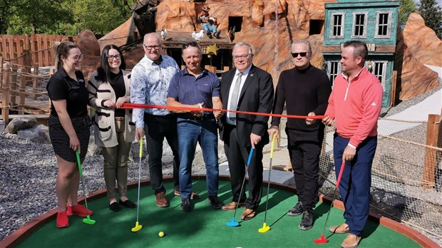 Ouverture du minigolf La Mine d’or à Beauceville