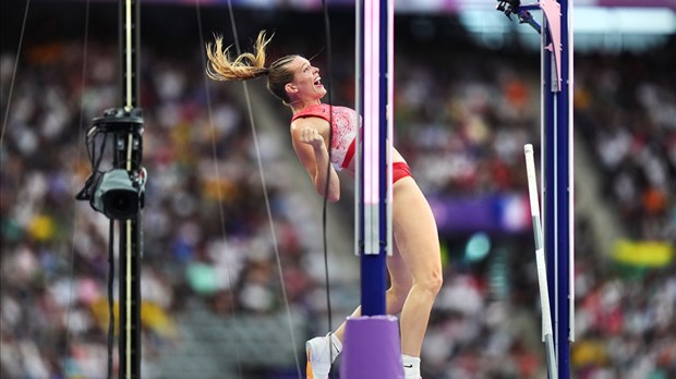 Jeux olympiques: la canadienne Alysha Newman marque l'histoire