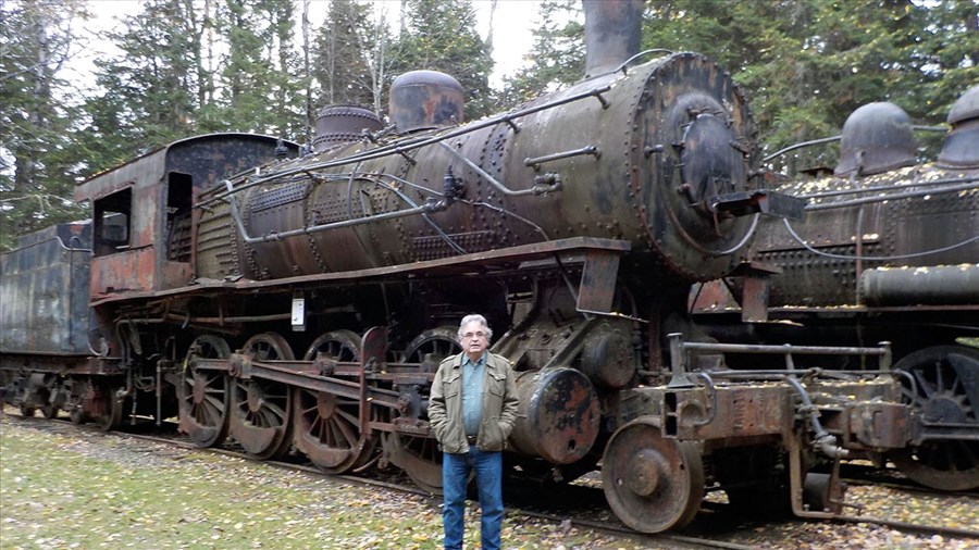 Les locomotives abandonnées dans les forêts du Maine